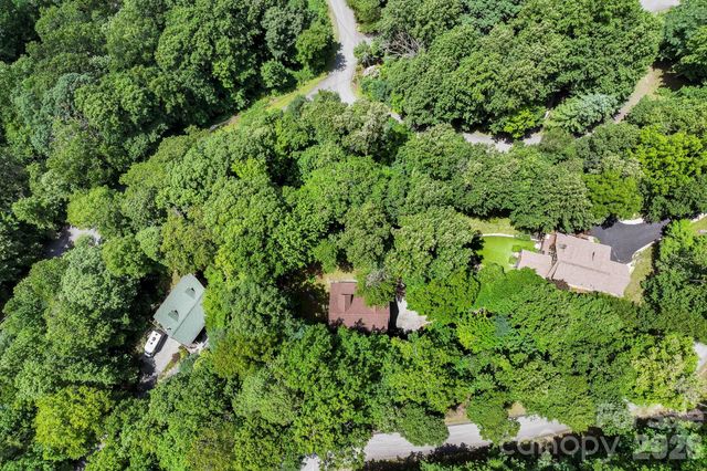 394 Hickory Drive, Waynesville, NC 28786