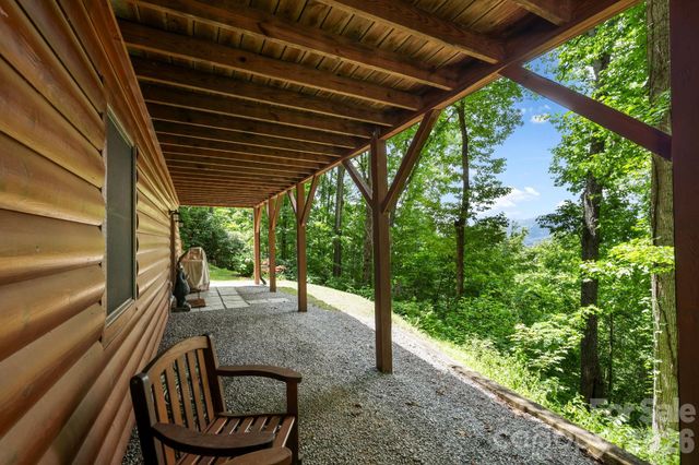 394 Hickory Drive, Waynesville, NC 28786