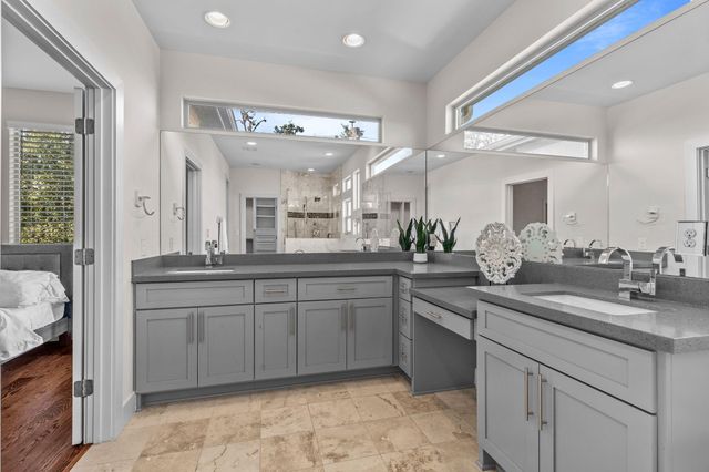 4831 Chenevert Street, Houston, TX 77004