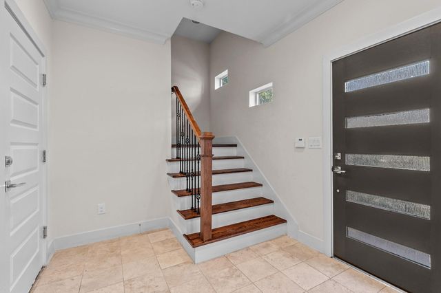 4831 Chenevert Street, Houston, TX 77004