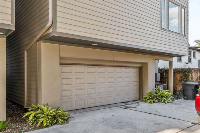 4831 Chenevert Street, Houston, TX 77004