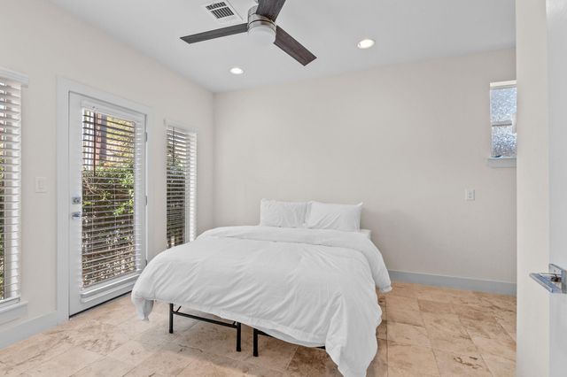 4831 Chenevert Street, Houston, TX 77004