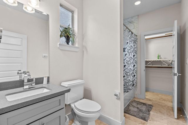 4831 Chenevert Street, Houston, TX 77004
