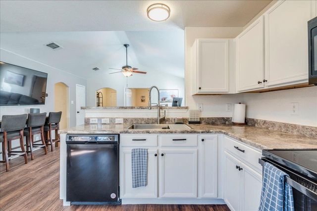 3432 Whisper BLF, Schertz, TX 78108