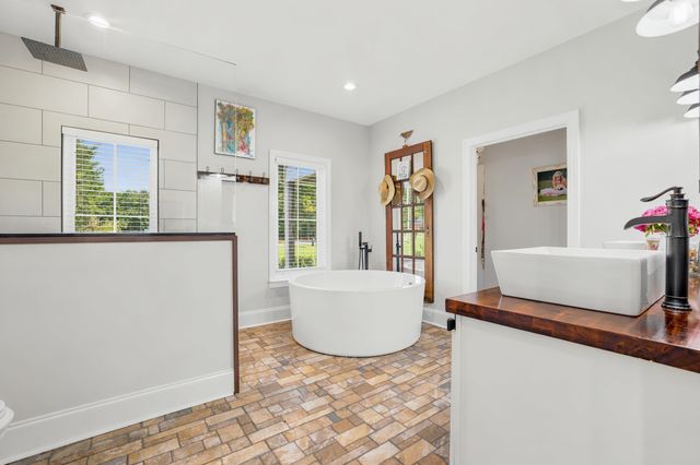 5727 Pauley Swamp Rd., Conway, SC 29527