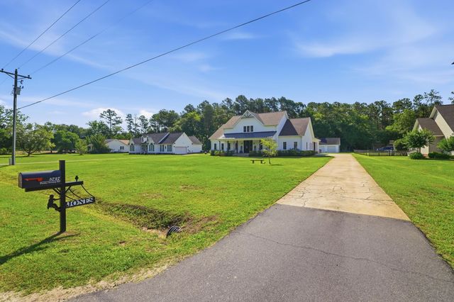 5727 Pauley Swamp Rd., Conway, SC 29527