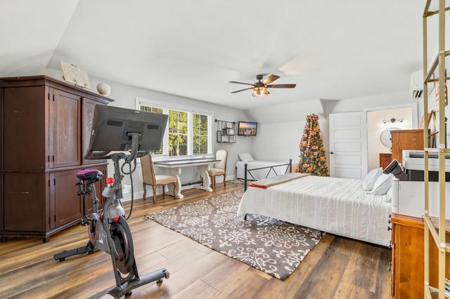 5727 Pauley Swamp Rd., Conway, SC 29527