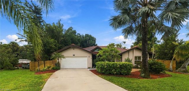 27160 Edenbridge CT, Bonita Springs, FL 34135