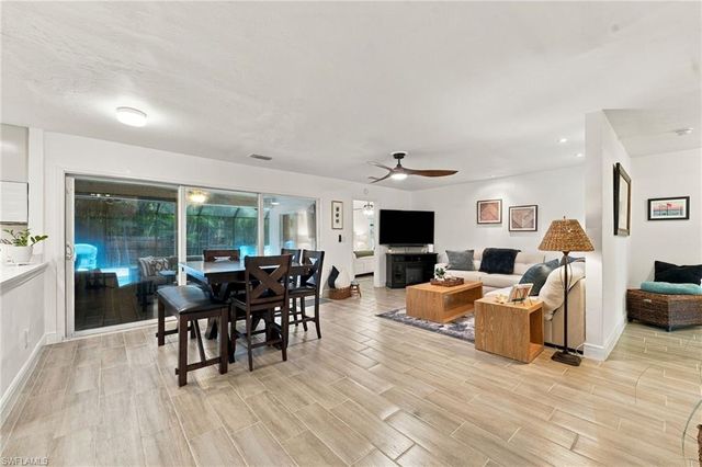 27160 Edenbridge CT, Bonita Springs, FL 34135