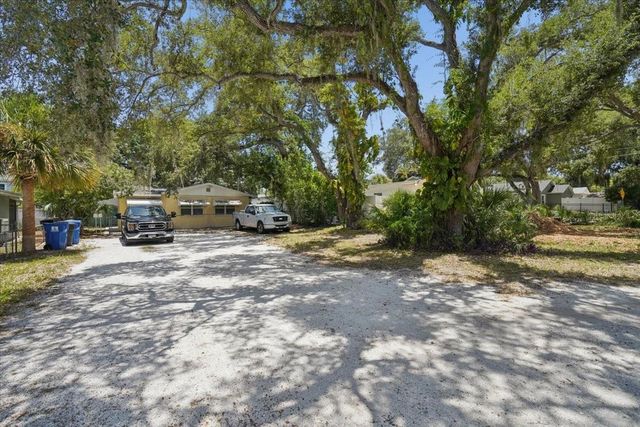 526 12TH AVENUE S, St Petersburg, FL 33701