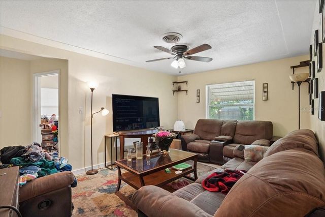 526 12TH AVENUE S, St Petersburg, FL 33701