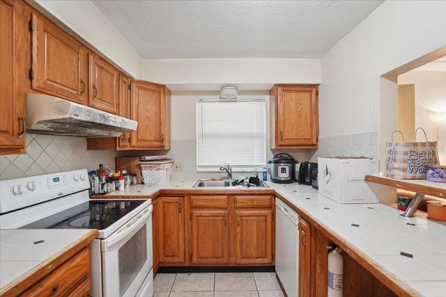 526 12TH AVENUE S, St Petersburg, FL 33701