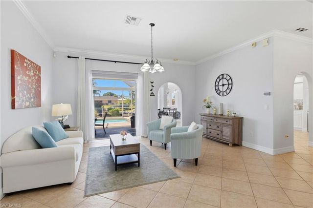 928 SE 33rd ST, Cape Coral, FL 33904