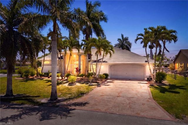 928 SE 33rd ST, Cape Coral, FL 33904