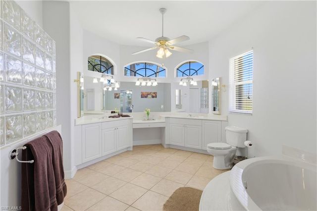 928 SE 33rd ST, Cape Coral, FL 33904