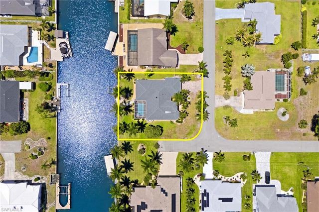 928 SE 33rd ST, Cape Coral, FL 33904