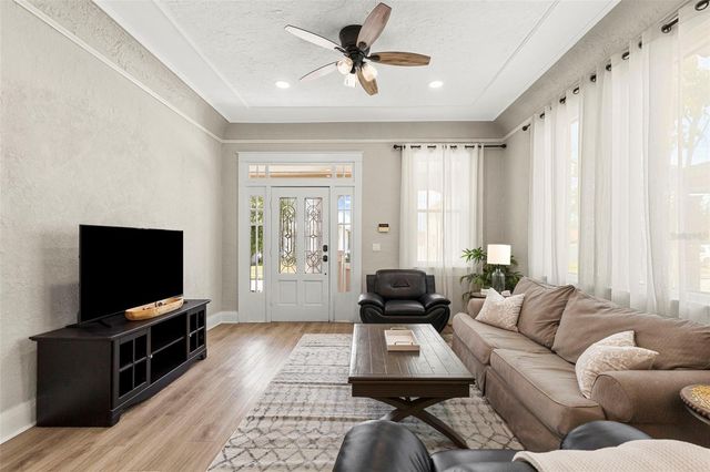 1917 W LEMON STREET, Tampa, FL 33606