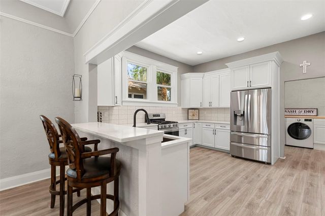 1917 W LEMON STREET, Tampa, FL 33606