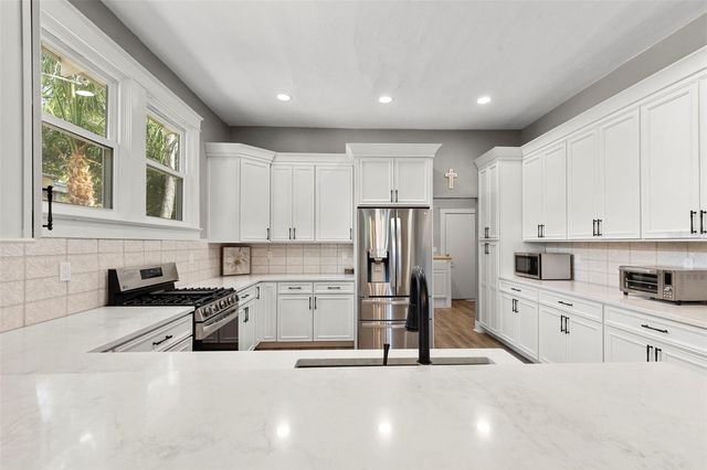 1917 W LEMON STREET, Tampa, FL 33606