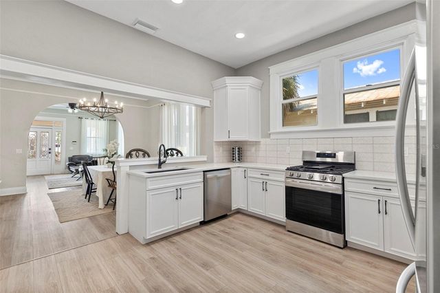 1917 W LEMON STREET, Tampa, FL 33606