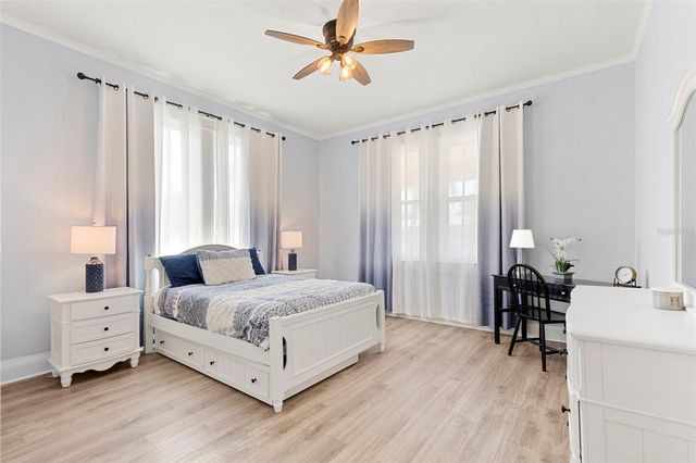 1917 W LEMON STREET, Tampa, FL 33606