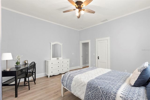 1917 W LEMON STREET, Tampa, FL 33606