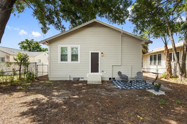 1917 W LEMON STREET, Tampa, FL 33606