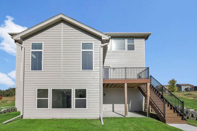 1896 HEMLOCK Street, Council Bluffs, IA 51503