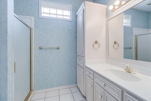 4815 Ocean Dr, Corpus Christi, TX 78412
