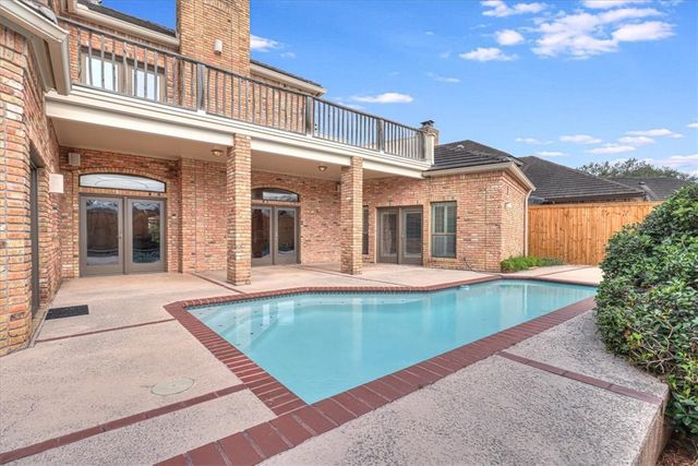 4815 Ocean Dr, Corpus Christi, TX 78412