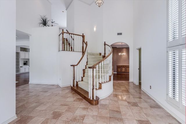 4815 Ocean Dr, Corpus Christi, TX 78412