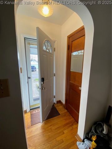 225 22nd Street, Dunbar, WV 25064