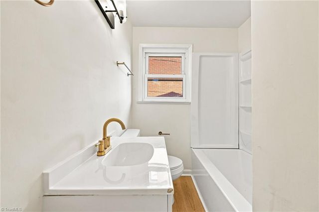 1664 NE 23rd Street, Winston-salem, NC 27105