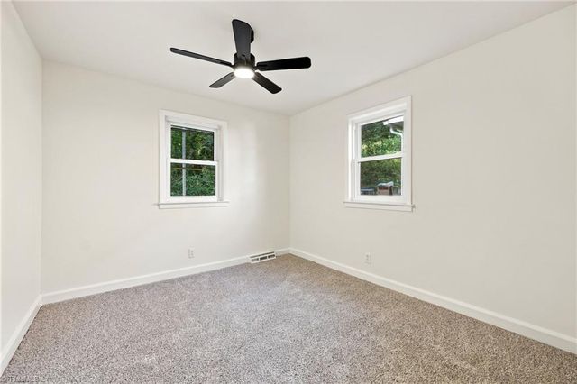 1664 NE 23rd Street, Winston-salem, NC 27105