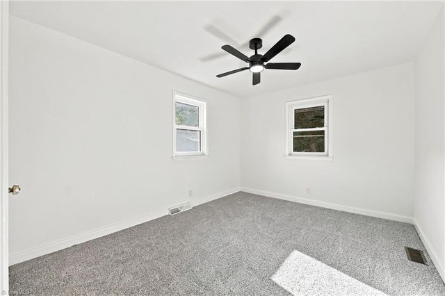 1664 NE 23rd Street, Winston-salem, NC 27105