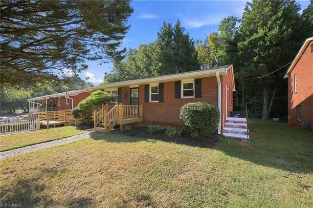 1664 NE 23rd Street, Winston-salem, NC 27105