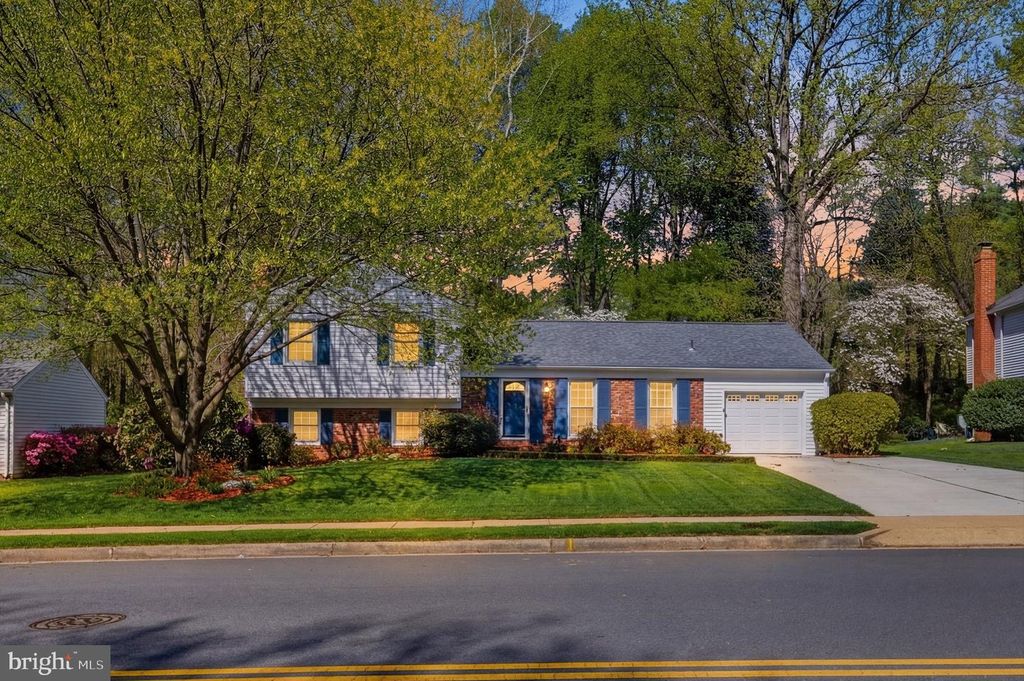 5218 OLLEY LN, Burke, VA 22015