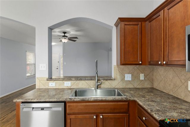 405 Teron Drive, San Marcos, TX 78666
