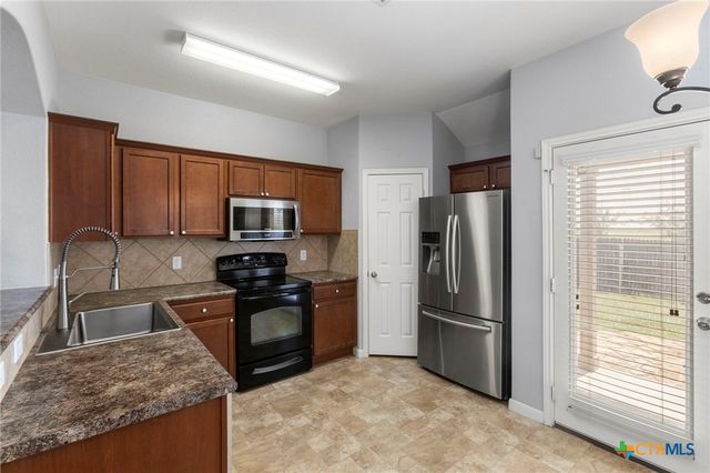 405 Teron Drive, San Marcos, TX 78666