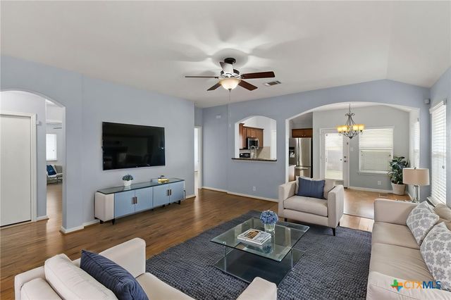 405 Teron Drive, San Marcos, TX 78666