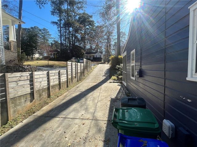 1192 Kingsley Circle NE, Atlanta, GA 30324