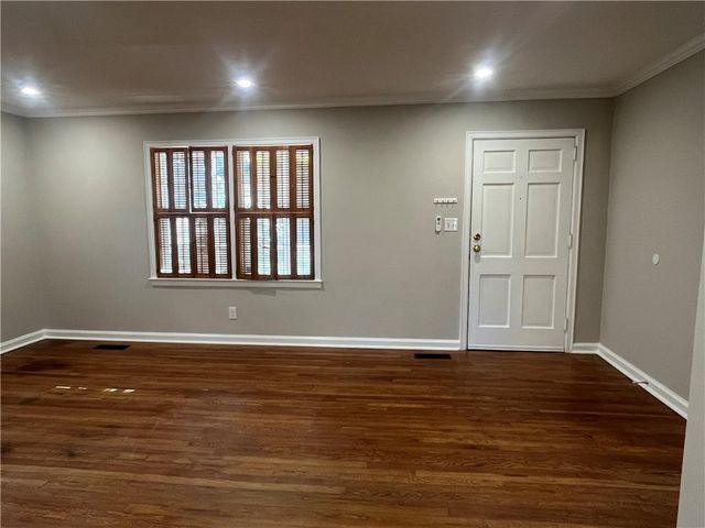 1192 Kingsley Circle NE, Atlanta, GA 30324