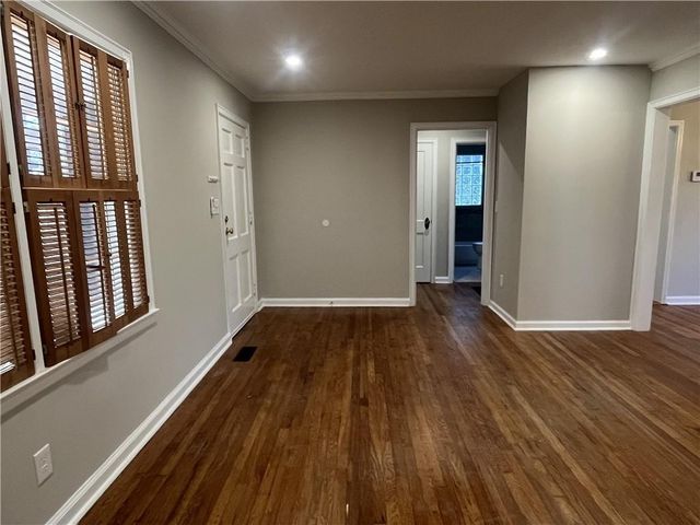 1192 Kingsley Circle NE, Atlanta, GA 30324