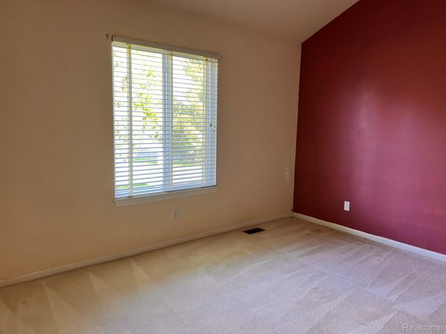 2078 W Ridge Drive 21, Davison, MI 48423