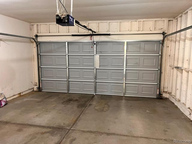 2078 W Ridge Drive 21, Davison, MI 48423