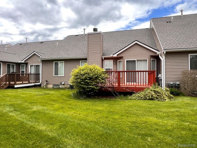 2078 W Ridge Drive 21, Davison, MI 48423
