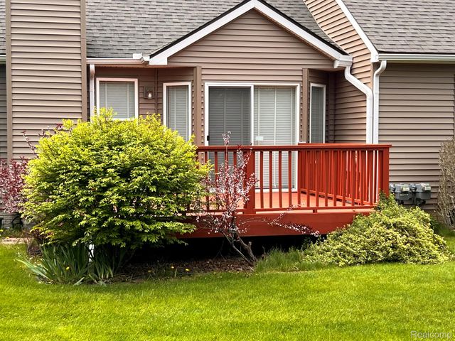 2078 W Ridge Drive 21, Davison, MI 48423