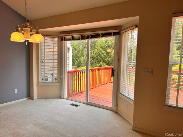 2078 W Ridge Drive 21, Davison, MI 48423