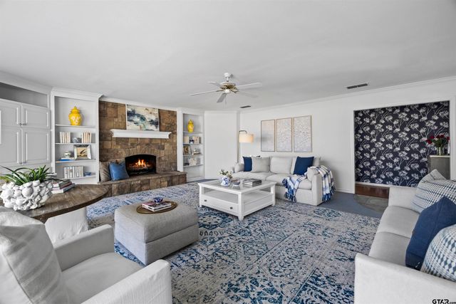 17119 Pilot Dr, Tyler, TX 75707