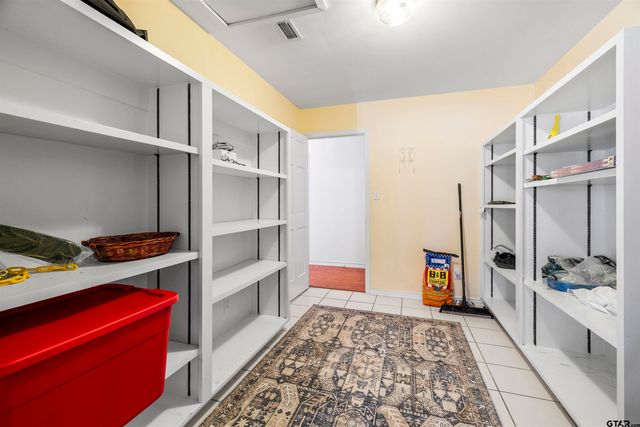 17119 Pilot Dr, Tyler, TX 75707